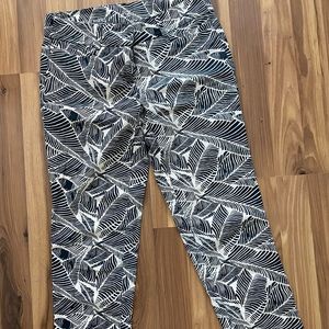 Loft work capri pants with fun tropical leaf print